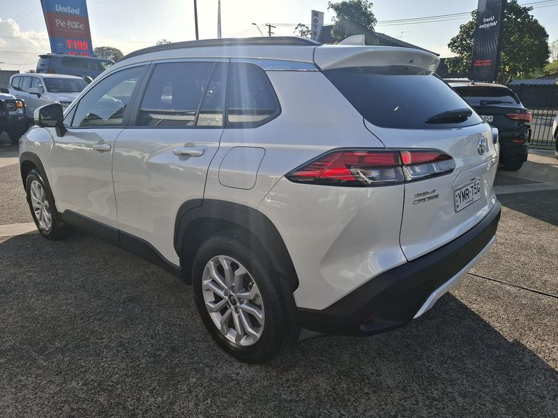 2024 Toyota Corolla Cross GXL Auto 2WD Photo 5