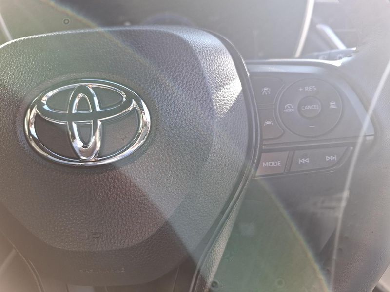 2024 Toyota Corolla Cross GXL Auto 2WD Photo 23