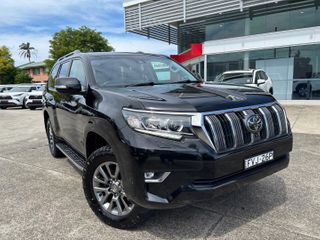2018  Toyota Landcruiser Prado Kakadu SUV (Eclipse Black) Pre-Owned Car Thumbnail