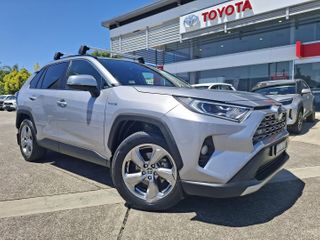 2020  Toyota RAV4 GXL SUV (Silver Sky) Pre-Owned Car Thumbnail