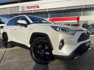 2021 Toyota RAV4 Cruiser SUV (Crystal Pearl) Pre-Owned Car Thumbnail