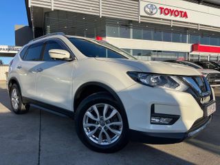2018 Nissan X-TRAIL ST-L SUV (Ivory Pearl) Pre-Owned Car Thumbnail