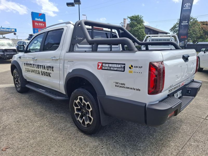 2025 JAC T9 Haven Auto 4x4 Double Cab Photo 5