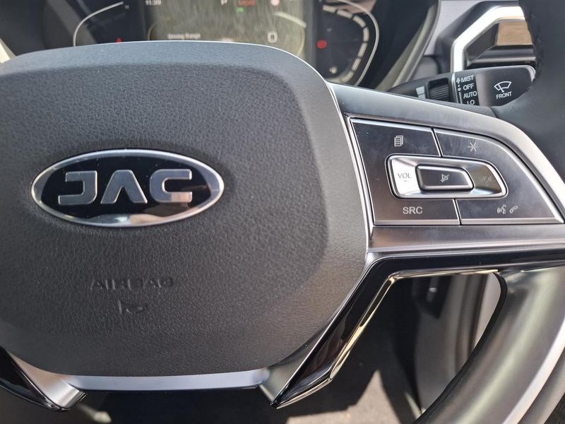 2025 JAC T9 Haven Auto 4x4 Double Cab Photo 27