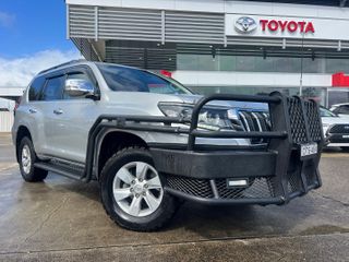 2018 Toyota Landcruiser Prado GXL SUV (Silver Pearl) Pre-Owned Car Thumbnail