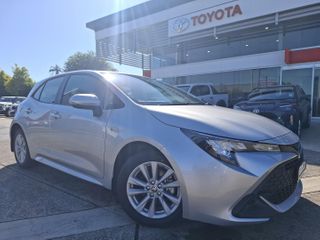2025  Toyota Corolla Ascent Sport Hybrid Hatch (Silver Pearl) Pre-Owned Car Thumbnail