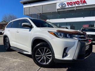 2019 Toyota Kluger GXL SUV (Crystal Pearl) Pre-Owned Car Thumbnail