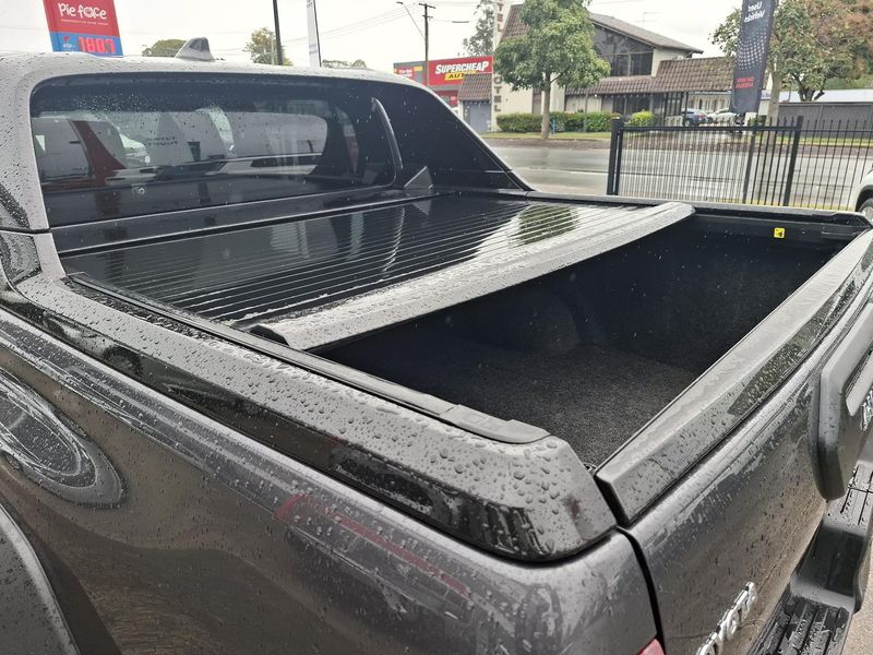 2024 Toyota Hilux Rogue 48V Auto 4x4 Double Cab Photo 10