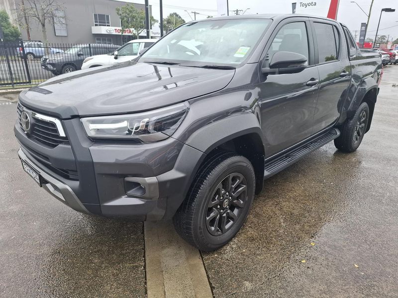 2024 Toyota Hilux Rogue 48V Auto 4x4 Double Cab Photo 7