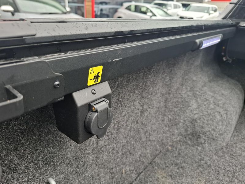 2024 Toyota Hilux Rogue 48V Auto 4x4 Double Cab Photo 12