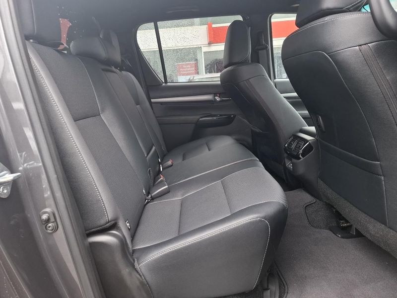 2024 Toyota Hilux Rogue 48V Auto 4x4 Double Cab Photo 15