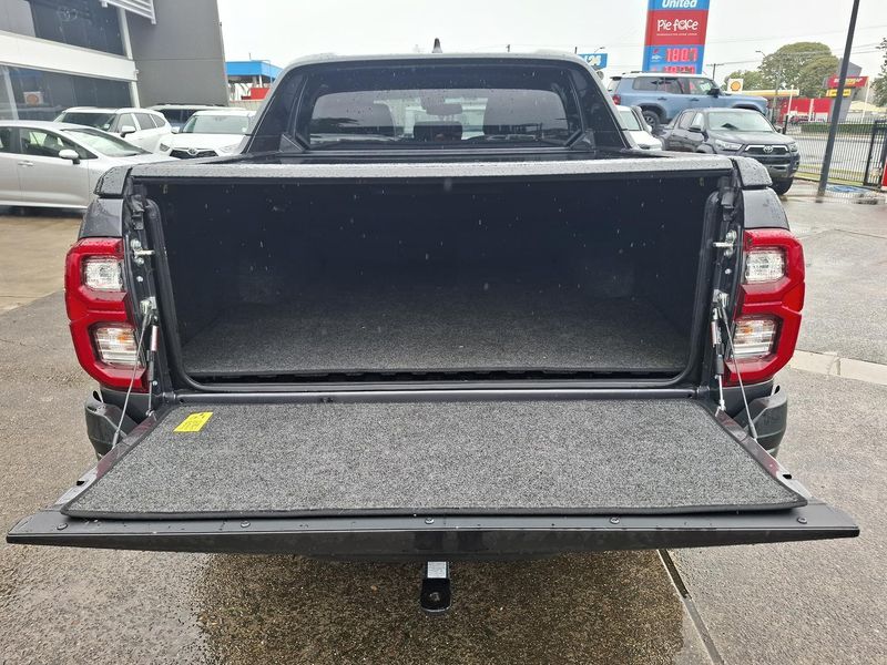 2024 Toyota Hilux Rogue 48V Auto 4x4 Double Cab Photo 9