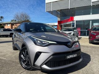 2022 Toyota C-HR Koba SUV (Silver) Pre-Owned Car Thumbnail