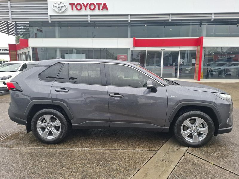 2024 Toyota RAV4 GX Auto 2WD Photo 2