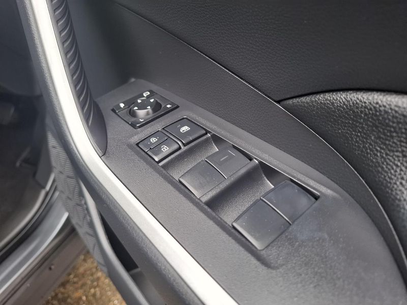 2024 Toyota RAV4 GX Auto 2WD Photo 25