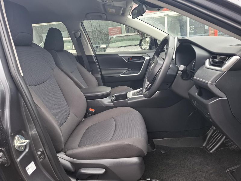2024 Toyota RAV4 GX Auto 2WD Photo 11