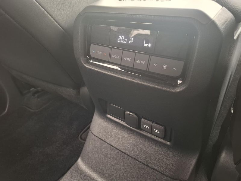 2025 Toyota Landcruiser Prado Altitude Auto 4x4 Photo 14