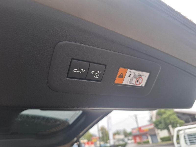 2025 Toyota Landcruiser Prado Altitude Auto 4x4 Photo 18