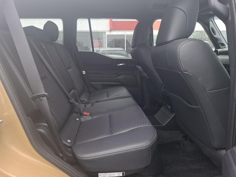 2025 Toyota Landcruiser Prado Altitude Auto 4x4 Photo 13