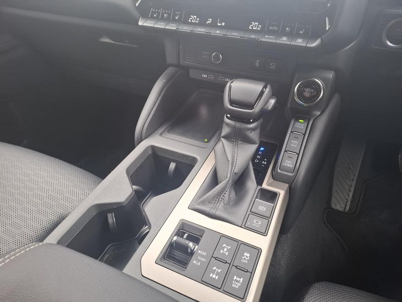 2025 Toyota Landcruiser Prado Altitude Auto 4x4 Photo 22