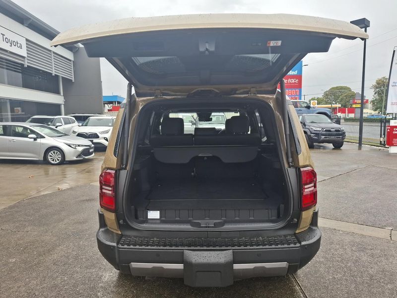 2025 Toyota Landcruiser Prado Altitude Auto 4x4 Photo 15